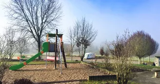 Aire d'accueil camping-car d'Oradour-sur-Glane Aire d'accueil camping-car d'Oradour-sur-Glane