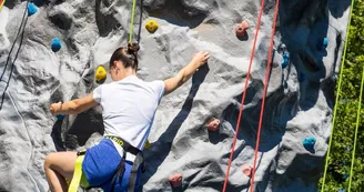 Escalade - Base de loisirs de Saint-Victurnien