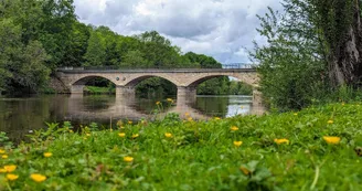 Pour les pêcheurs, un accès privilégié à la VIENNE depuis la parcelle._41 Pour les pêcheurs, un accès privilégié à la VIENNE depuis la parcelle._41