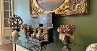 Le Manoir des Perrières à Rochechouart en Haute-Vienne (Nouvelle Aquitaine) - le salon_10 Le Manoir des Perrières à Rochechouart en Haute-Vienne (Nouvelle Aquitaine) - le salon_10