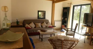 Gîte La Férandie, salon - Chéronnac, Périgord-Limousin