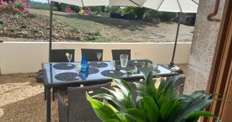 Terrasse - Gîte La libellule blanche - Videix